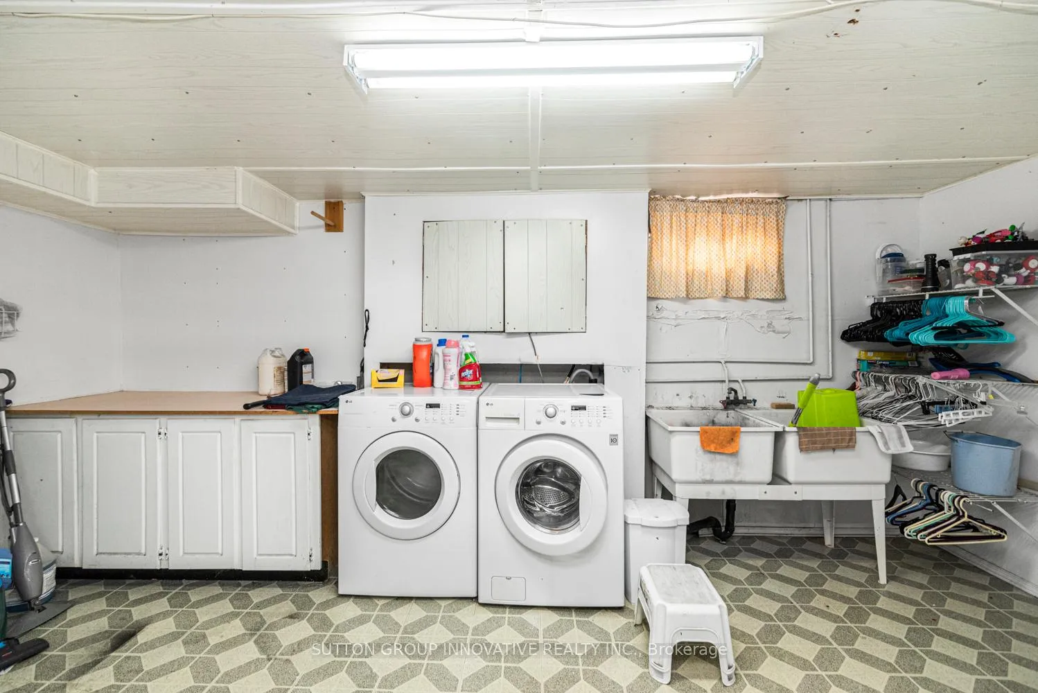 Photo 29 of 737 Upper Horning Road, Hamilton, Gurnett — HOMEH