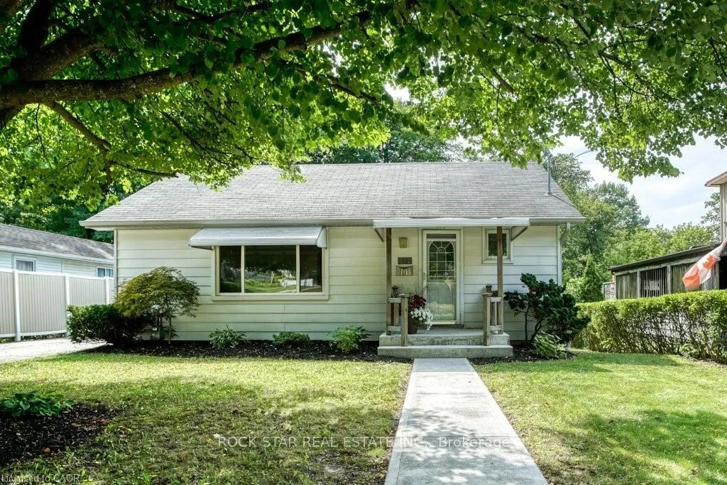 Front of 102 Kribs Street