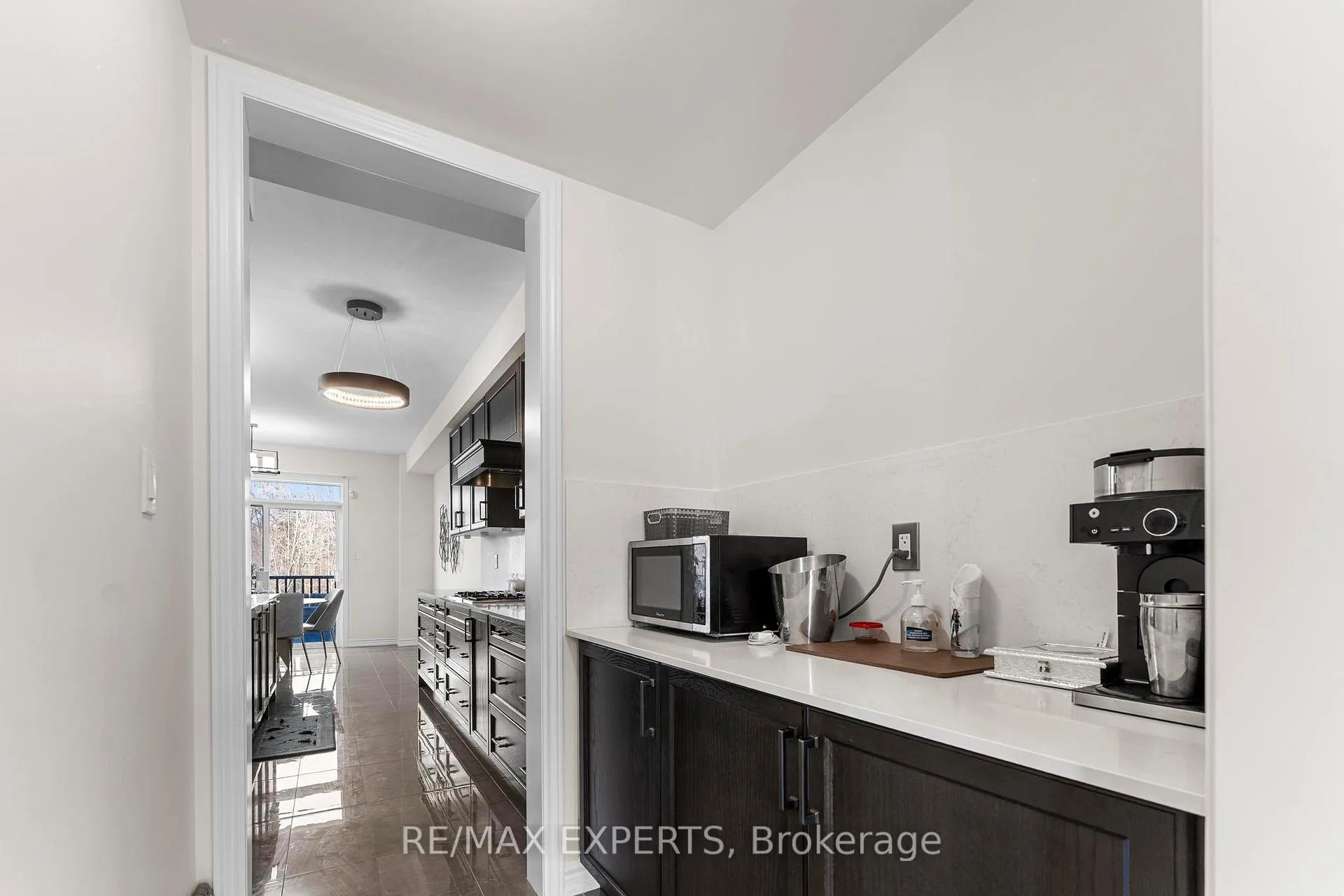 Photo 18 of 572 Queen Mary Drive, Brampton, Northwest Brampton — HOMEH