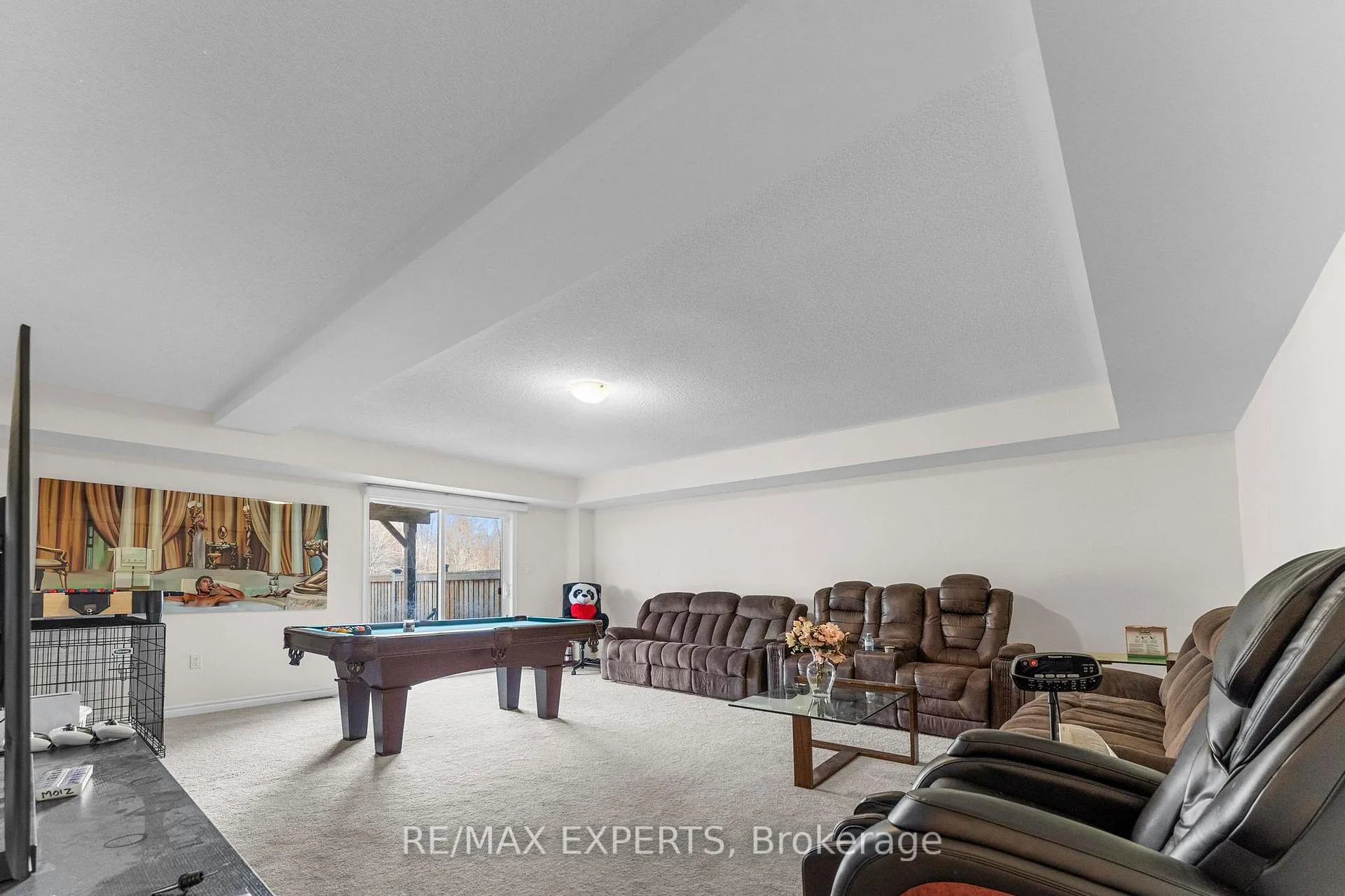 Photo 43 of 572 Queen Mary Drive, Brampton, Northwest Brampton — HOMEH