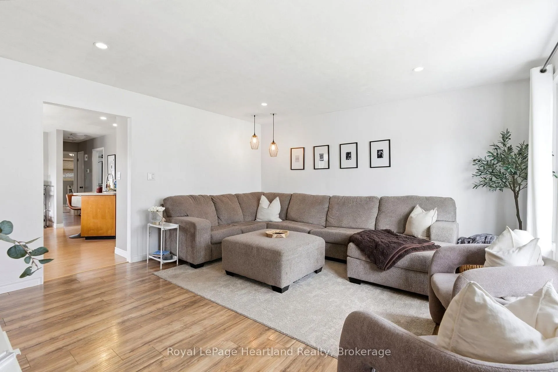 Photo 5 of 85 Orchard Street, South Huron, Exeter — HOMEH