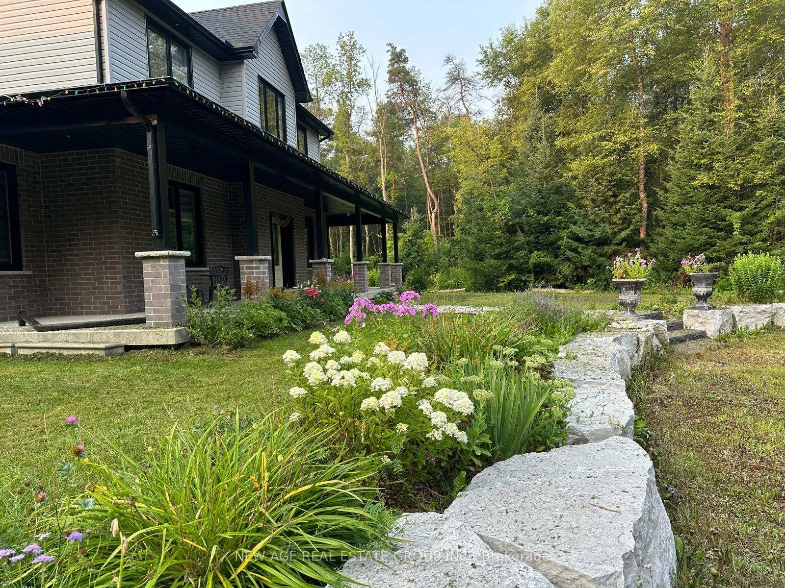 Photo 16 of 9031 Sideroad 17 Road, Erin, Rural Erin — HOMEH