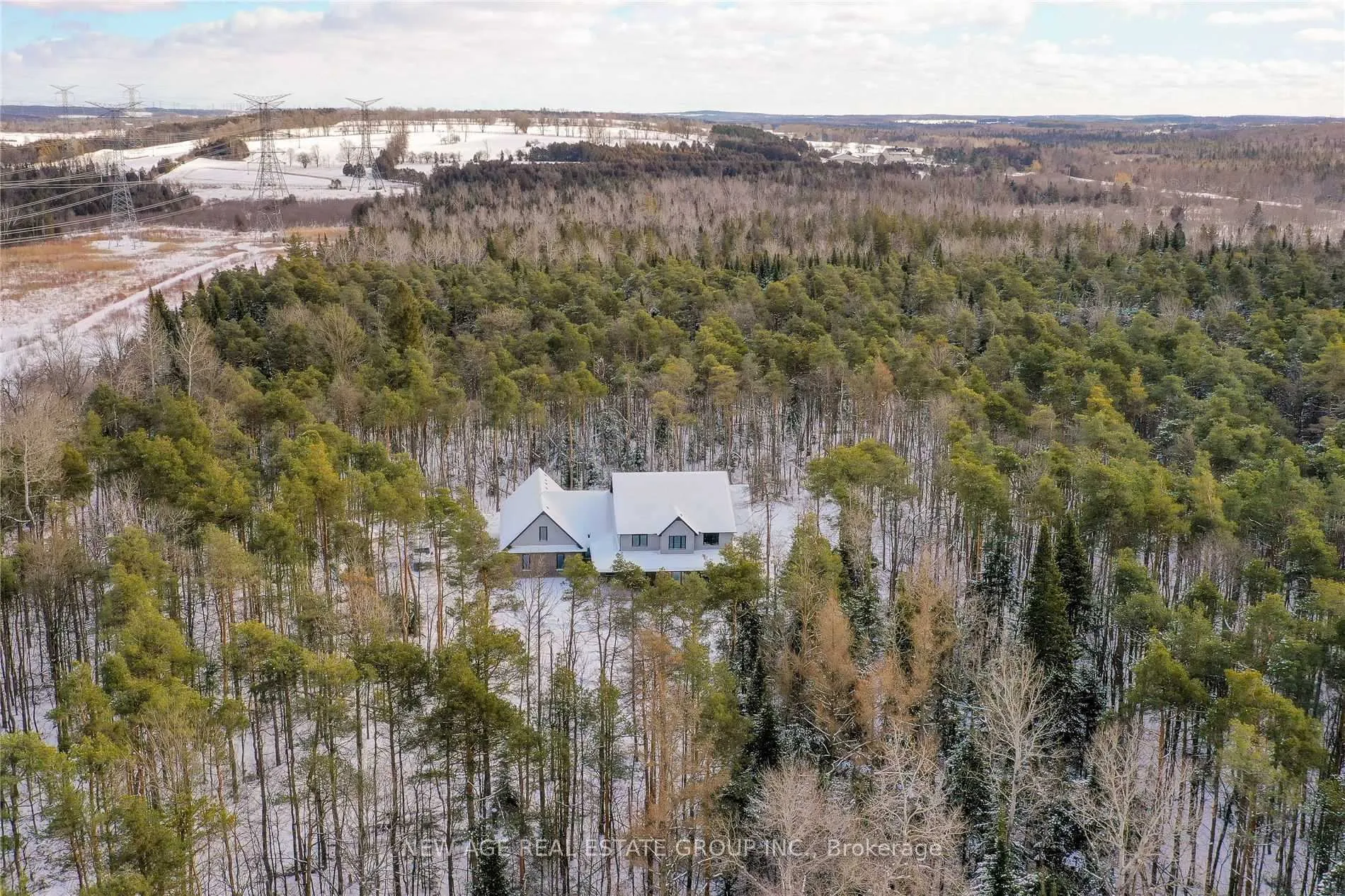 Photo 25 of 9031 Sideroad 17 Road, Erin, Rural Erin — HOMEH