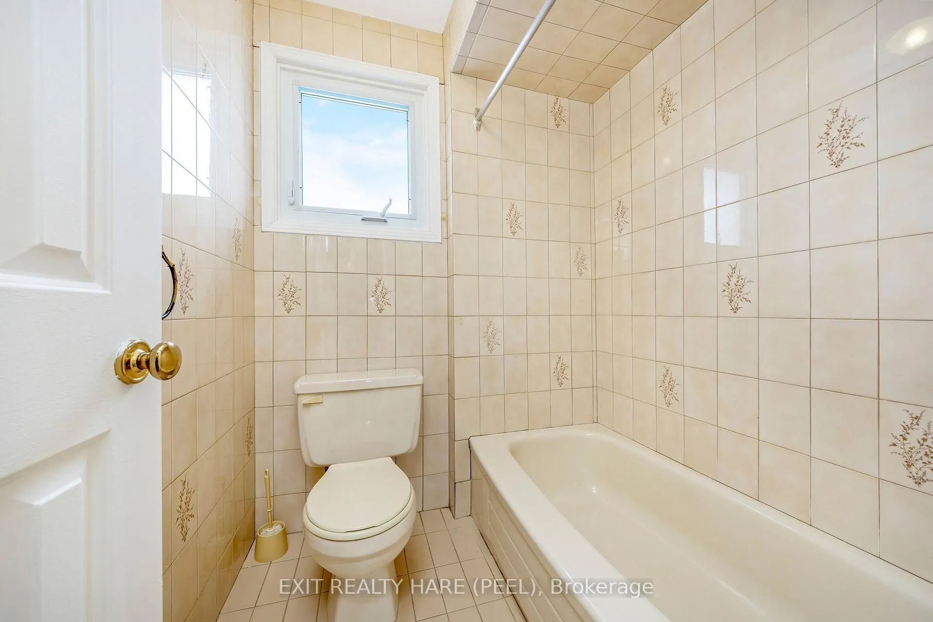 Photo 30 of 47 Stillwater Crescent, Brampton, Brampton West — HOMEH