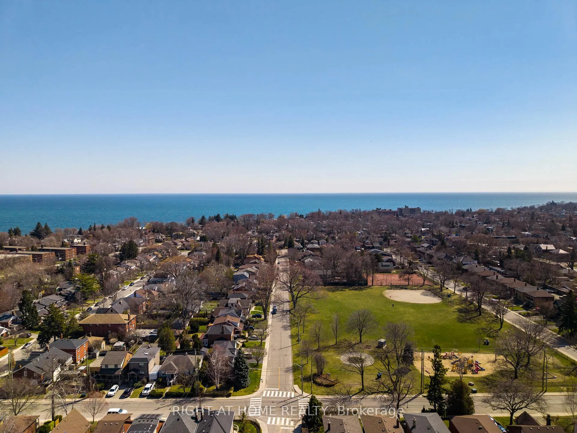 Photo 48 of 61 Central Street, Etobicoke, Mimico — HOMEH