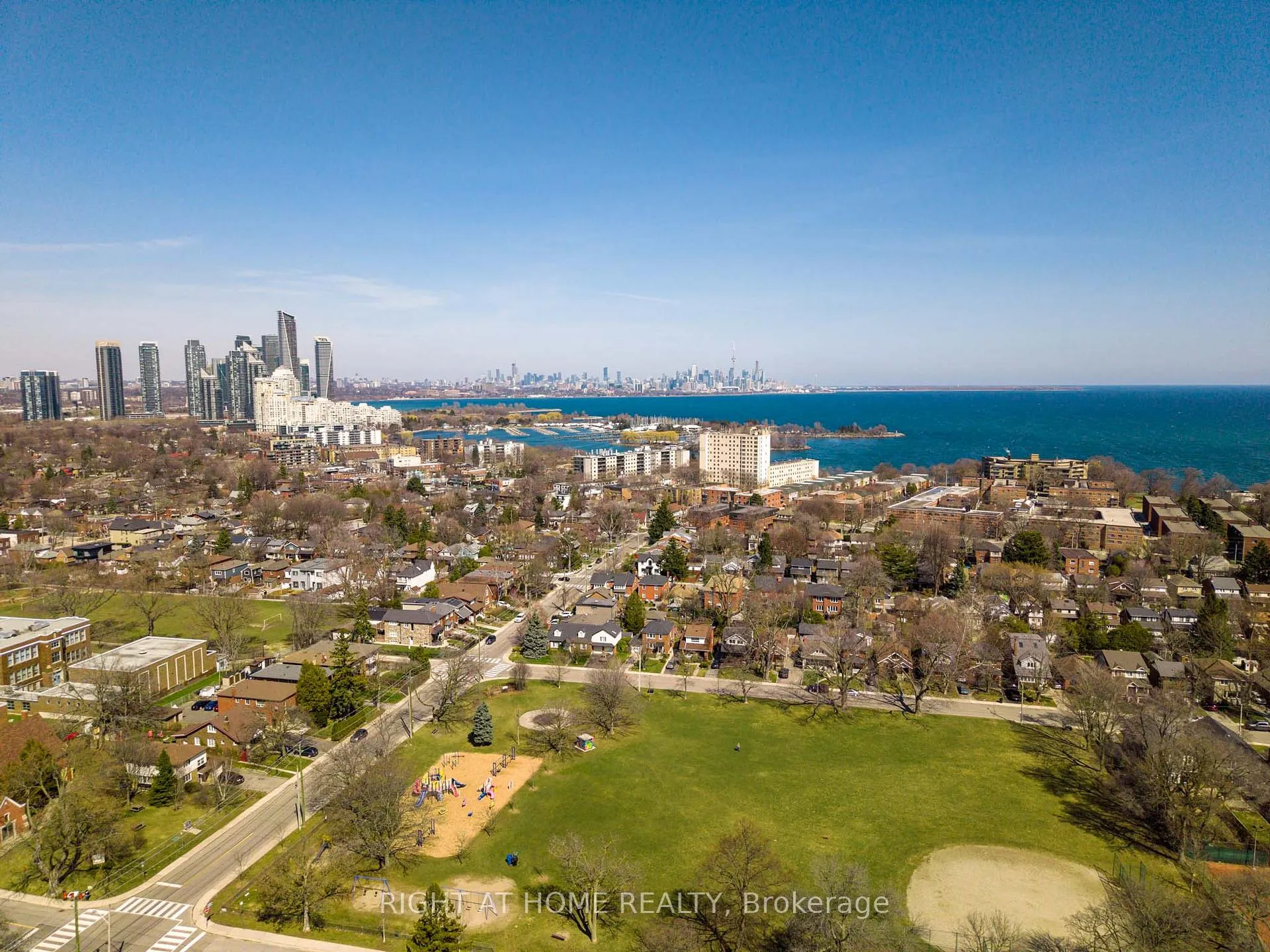 Photo 49 of 61 Central Street, Etobicoke, Mimico — HOMEH