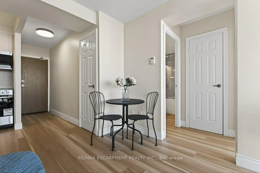 Photo 15 of Unit 1801, 150 Charlton Avenue E, Hamilton, Corktown — HOMEH