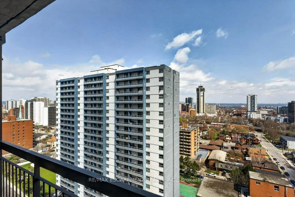 Photo 26 of Unit 1801, 150 Charlton Avenue E, Hamilton, Corktown — HOMEH