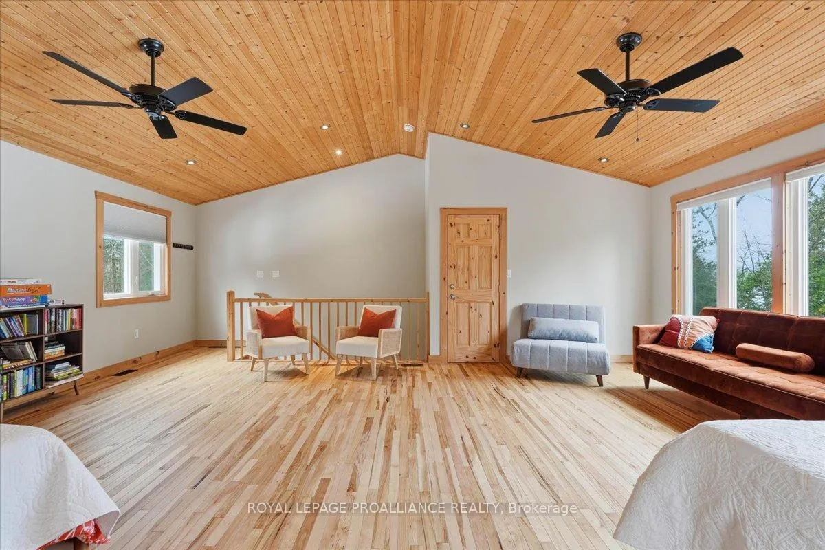 Photo 18 of 399 Oborne Point Road, Addington Highlands — HOMEH