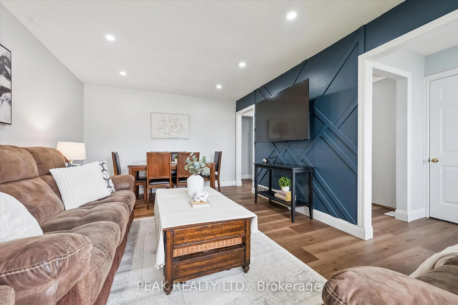 Photo 10 of Unit B, 235 Cedarbrae Avenue, Waterloo — HOMEH