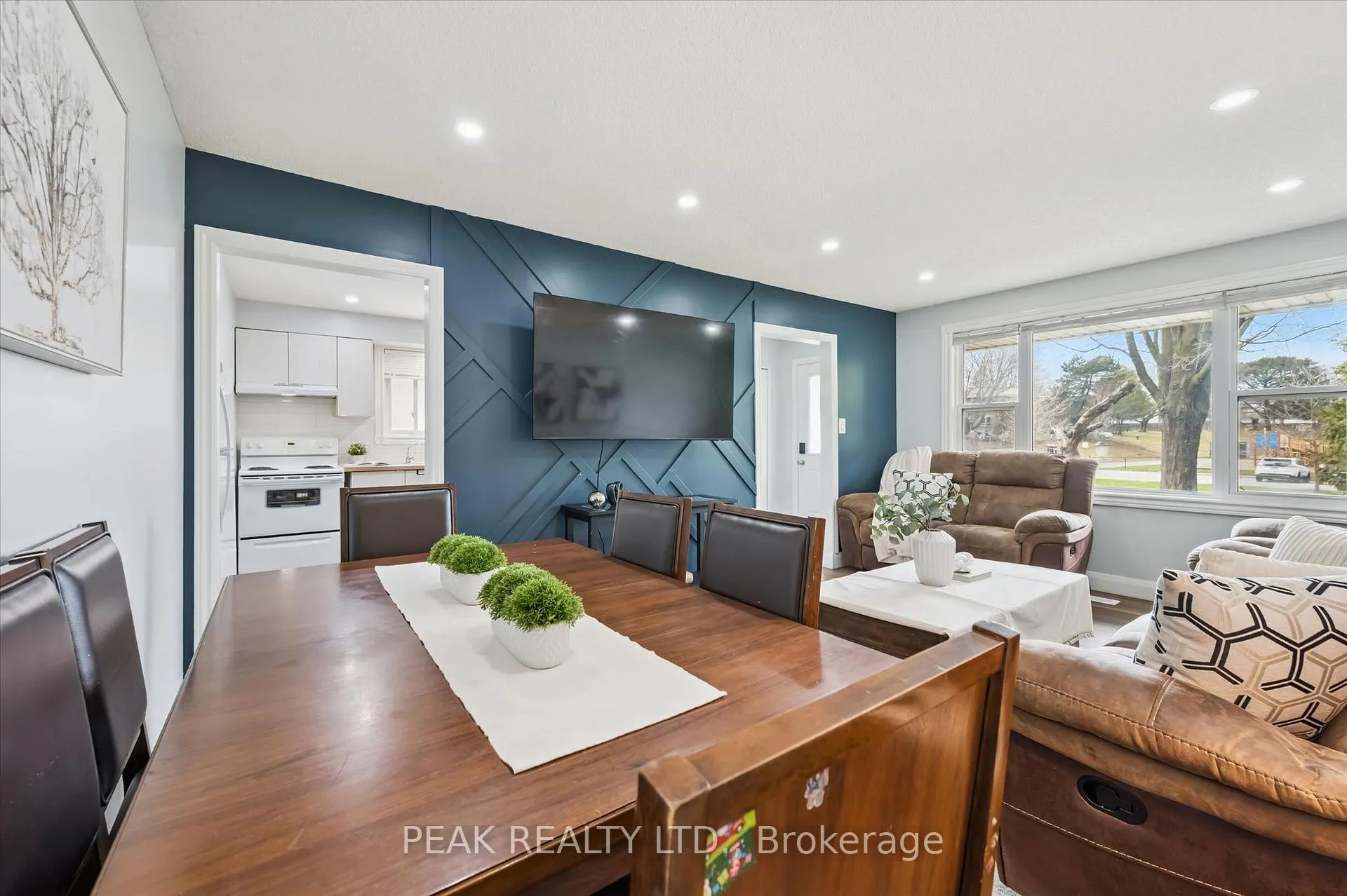 Photo 12 of Unit B, 235 Cedarbrae Avenue, Waterloo — HOMEH