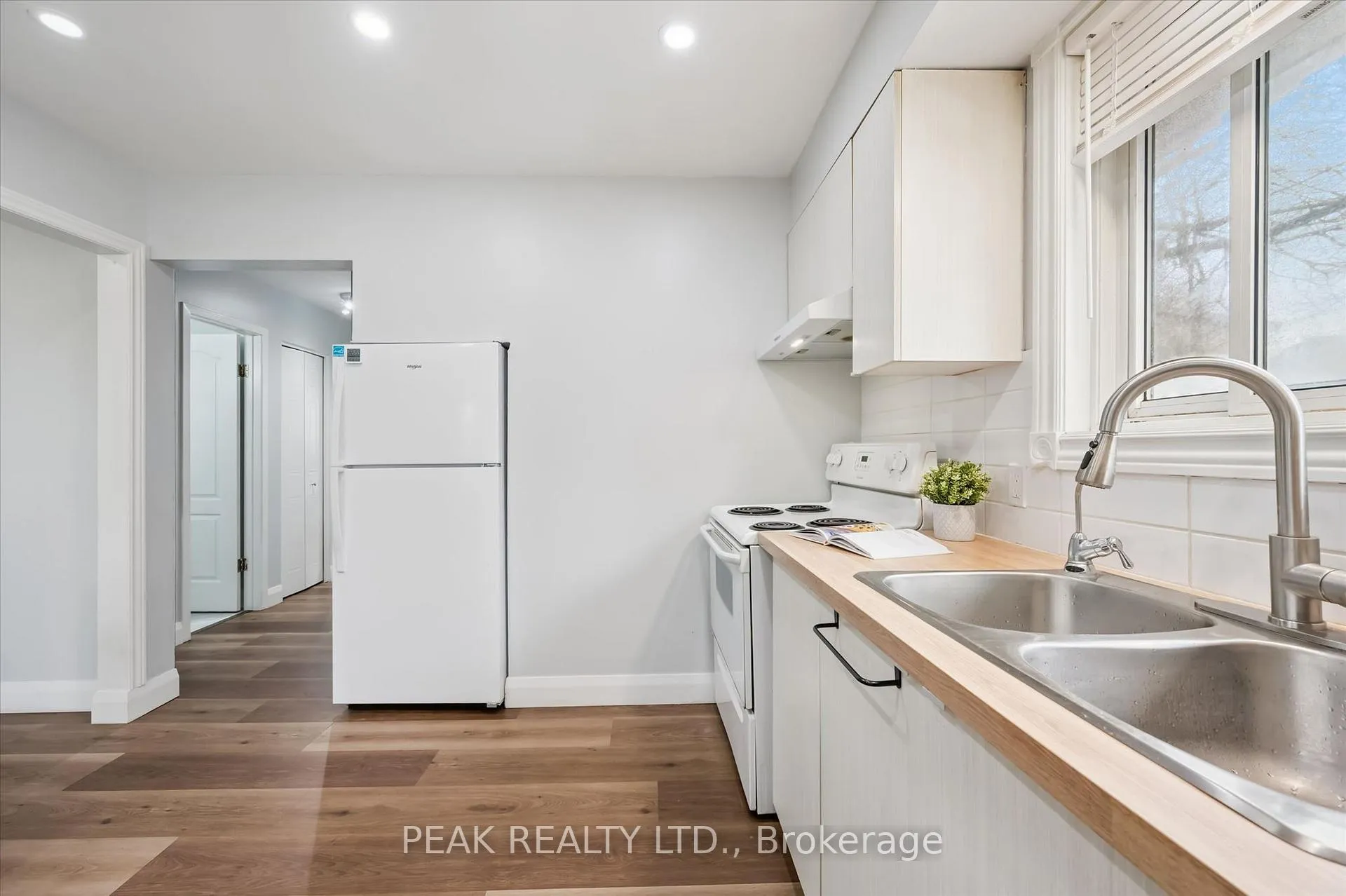 Photo 16 of Unit B, 235 Cedarbrae Avenue, Waterloo — HOMEH