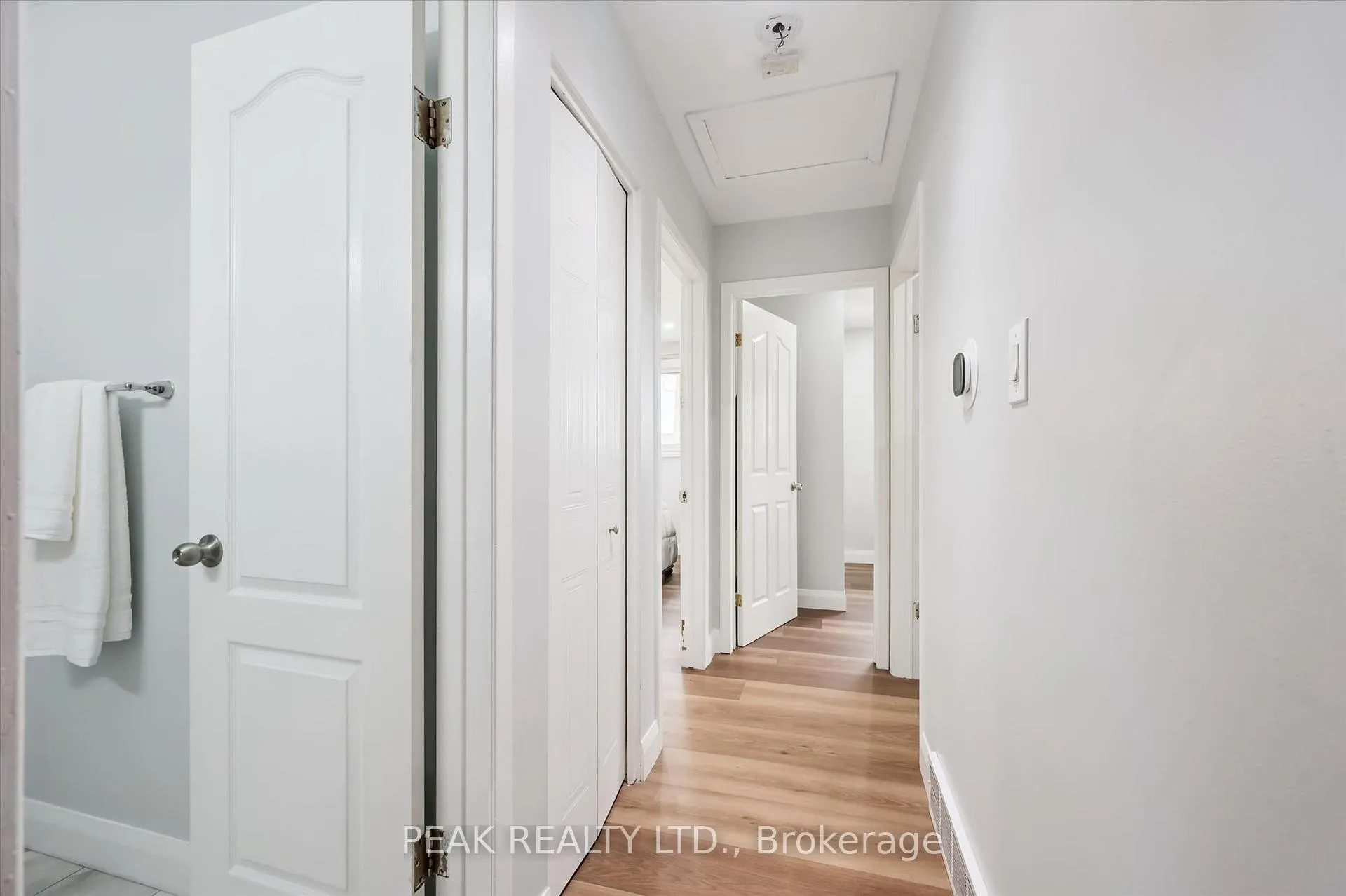 Photo 18 of Unit B, 235 Cedarbrae Avenue, Waterloo — HOMEH