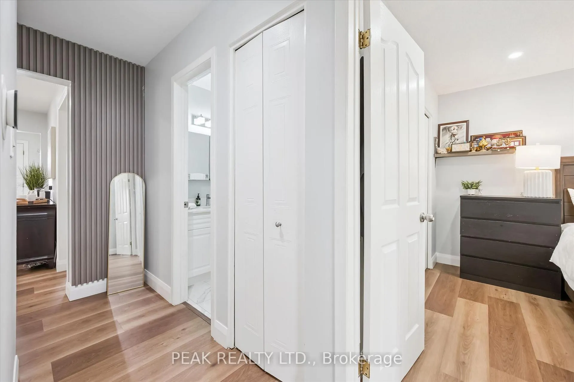 Photo 19 of Unit B, 235 Cedarbrae Avenue, Waterloo — HOMEH