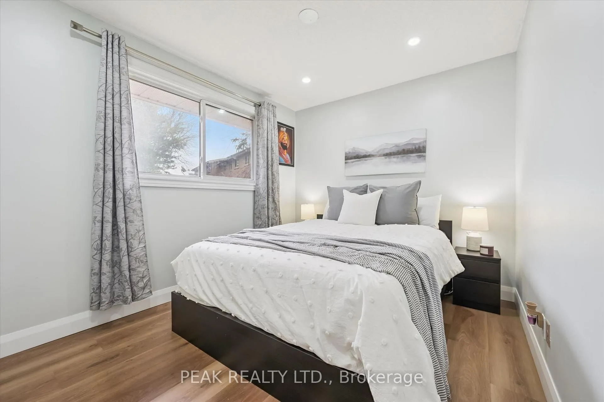 Photo 22 of Unit B, 235 Cedarbrae Avenue, Waterloo — HOMEH
