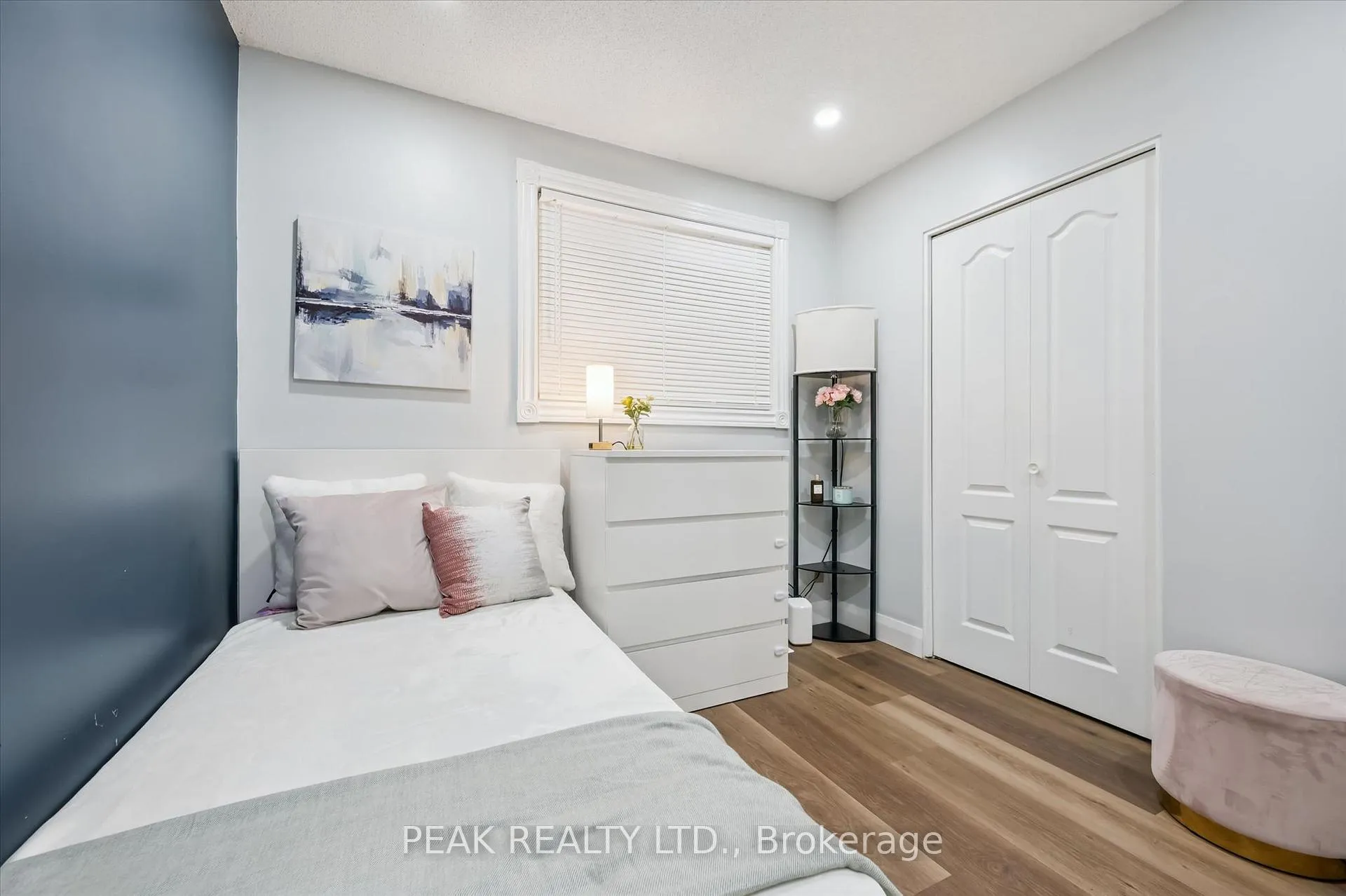 Photo 24 of Unit B, 235 Cedarbrae Avenue, Waterloo — HOMEH