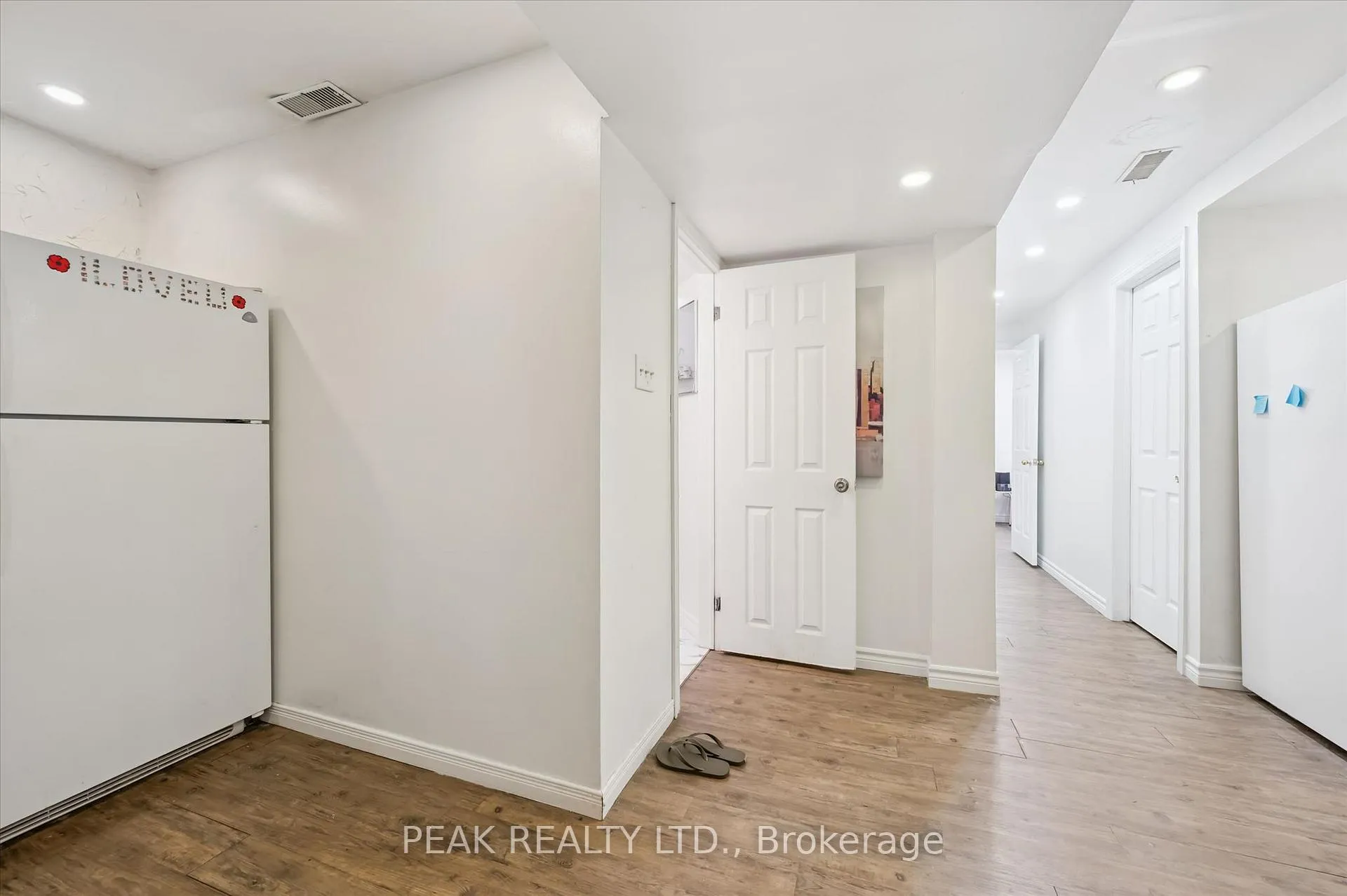 Photo 28 of Unit B, 235 Cedarbrae Avenue, Waterloo — HOMEH