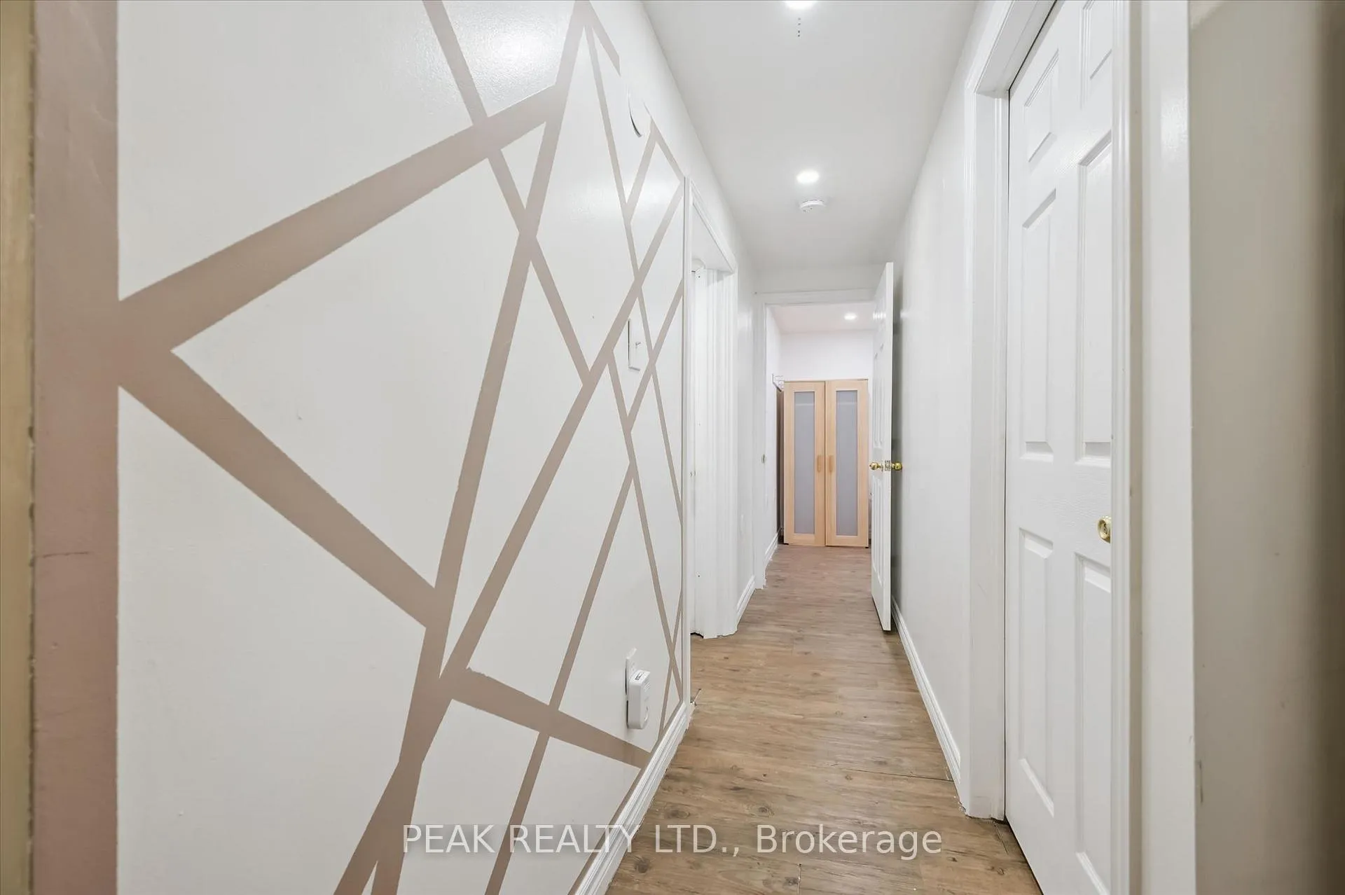 Photo 30 of Unit B, 235 Cedarbrae Avenue, Waterloo — HOMEH