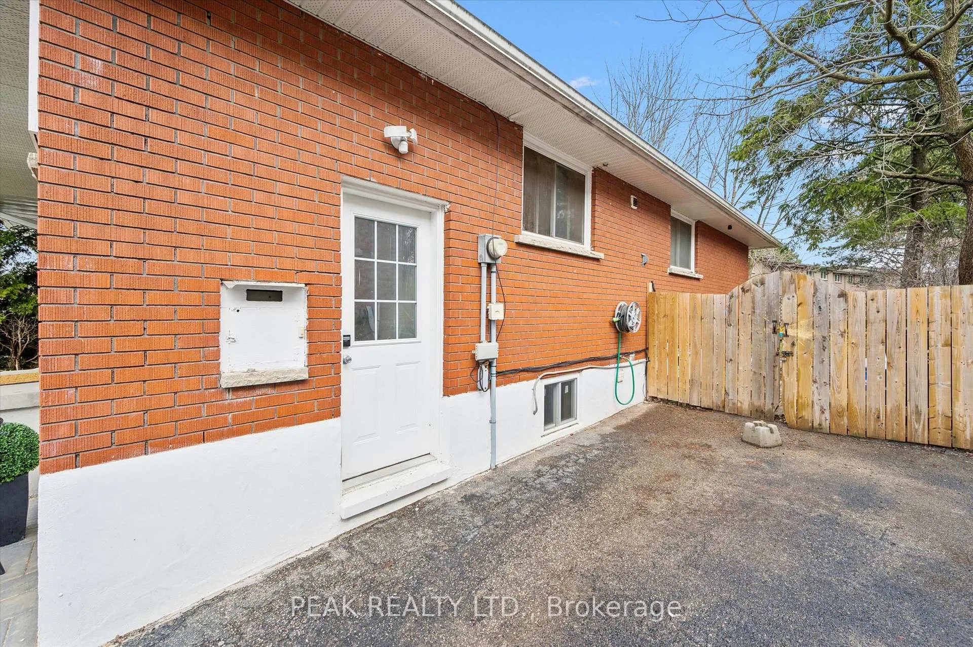 Photo 35 of Unit B, 235 Cedarbrae Avenue, Waterloo — HOMEH