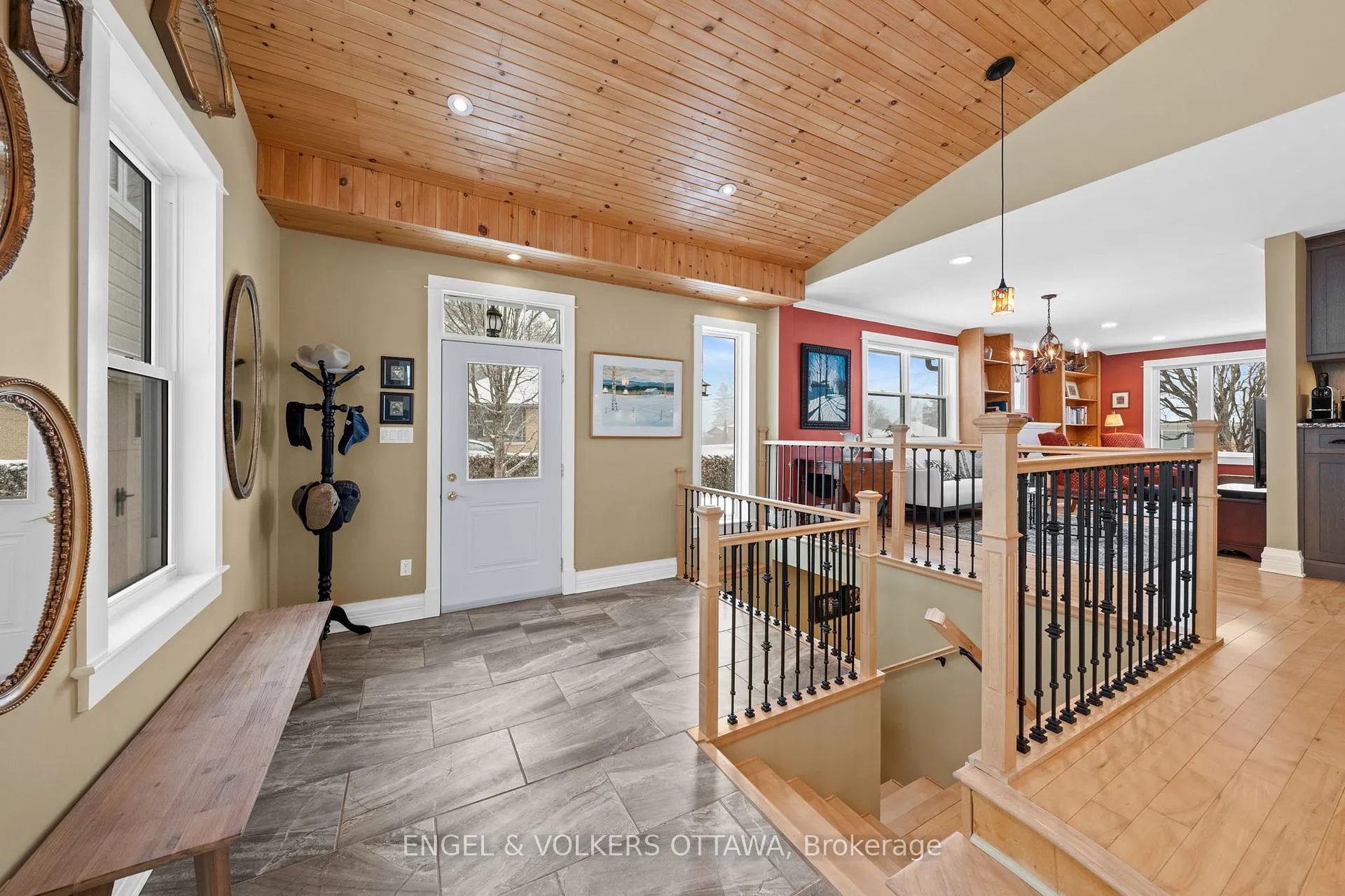 Photo 2 of 1105 Edward Street, Ottawa, Manotick Long Island & Nicholls Island — HOMEH