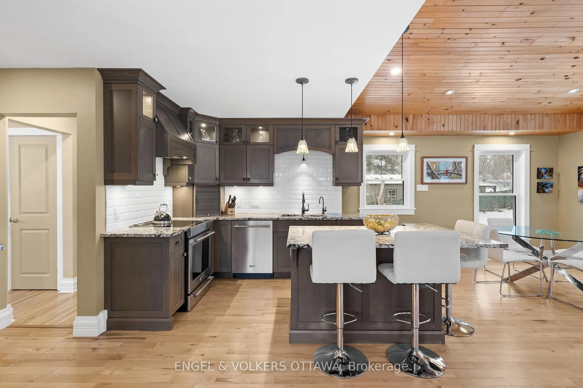Photo 6 of 1105 Edward Street, Ottawa, Manotick Long Island & Nicholls Island — HOMEH