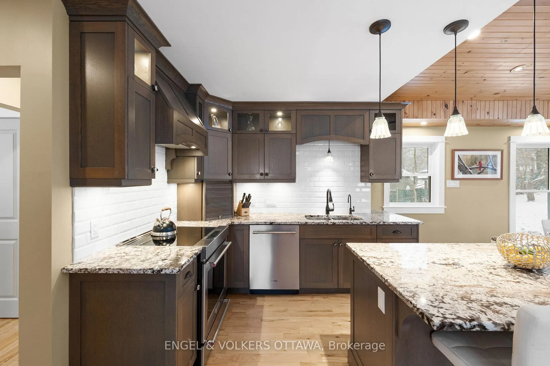 Photo 10 of 1105 Edward Street, Ottawa, Manotick Long Island & Nicholls Island — HOMEH