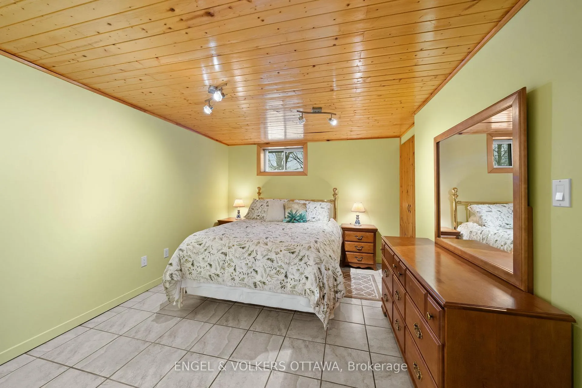 Photo 26 of 1105 Edward Street, Ottawa, Manotick Long Island & Nicholls Island — HOMEH