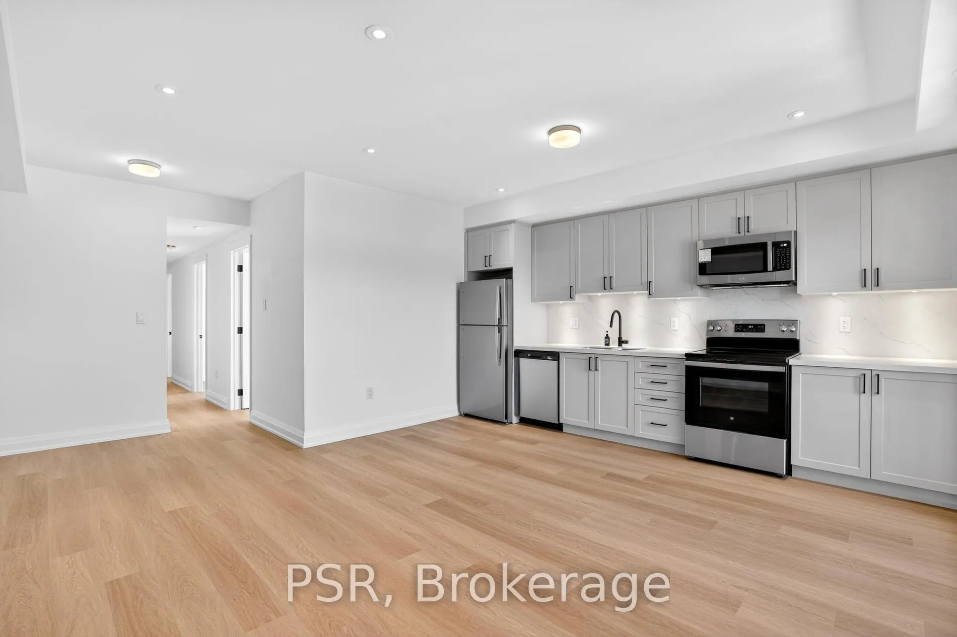 Photo 10 of Unit B, 218 Aileen Avenue, Toronto, Keelesdale-Eglinton West — HOMEH