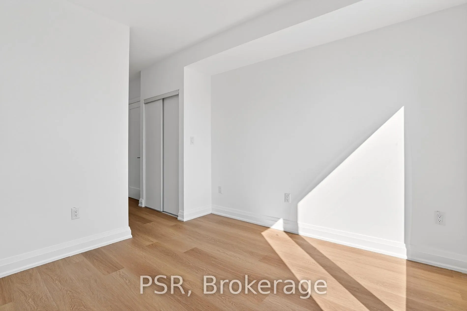 Photo 14 of Unit B, 218 Aileen Avenue, Toronto, Keelesdale-Eglinton West — HOMEH