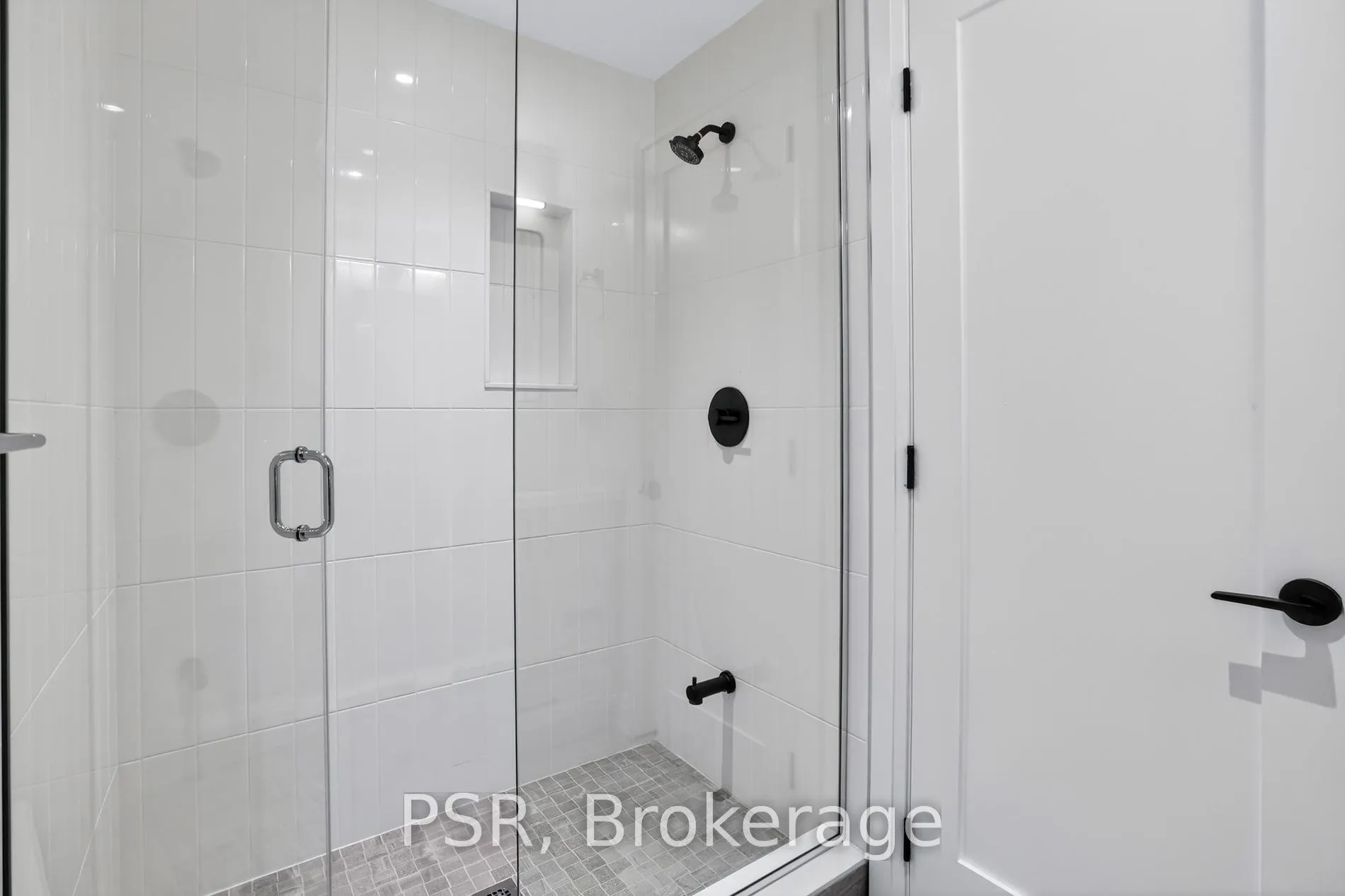 Photo 17 of Unit B, 218 Aileen Avenue, Toronto, Keelesdale-Eglinton West — HOMEH