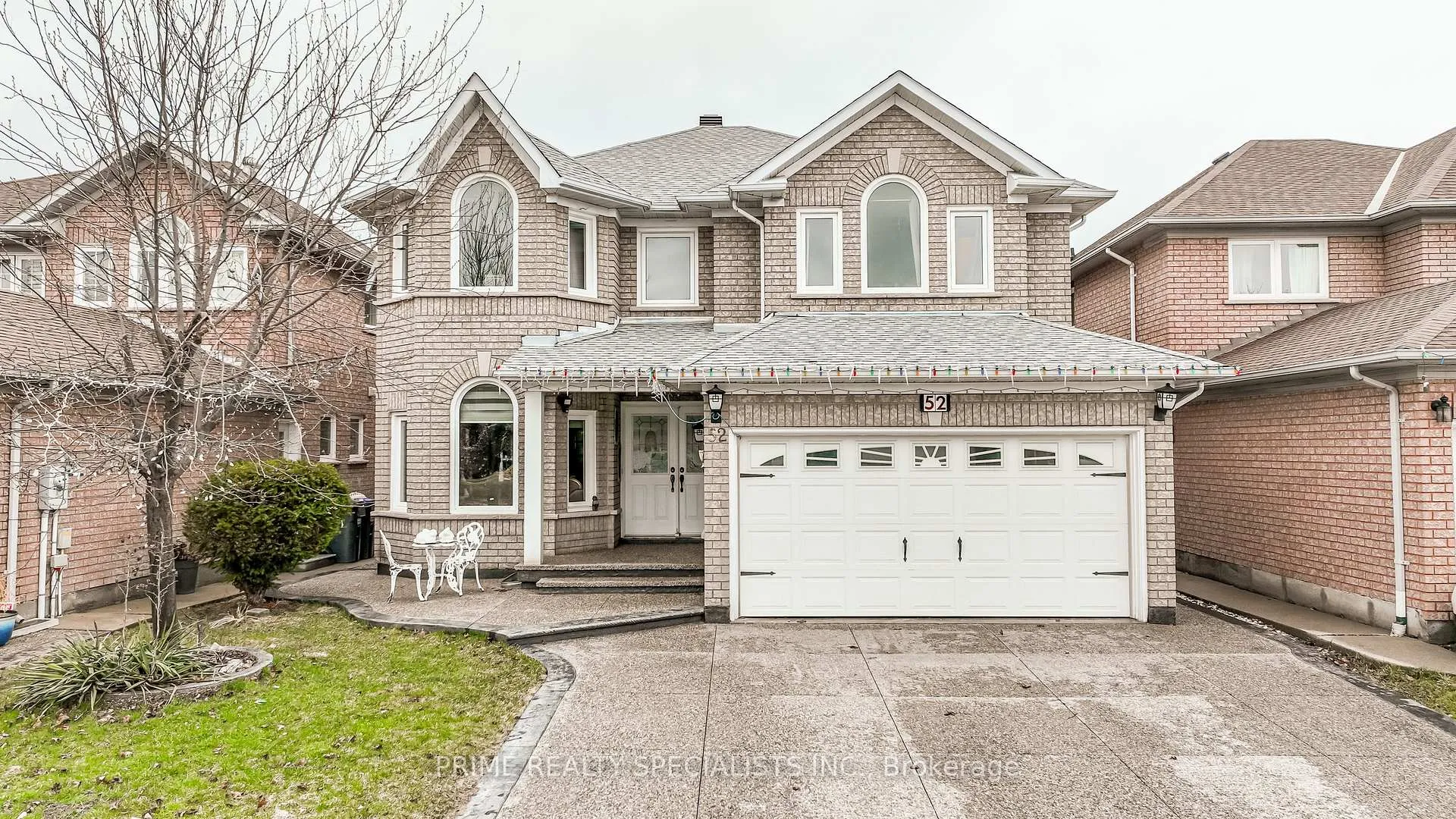 Photo 3 of 52 Deerglen Drive, Brampton, Sandringham-Wellington — HOMEH