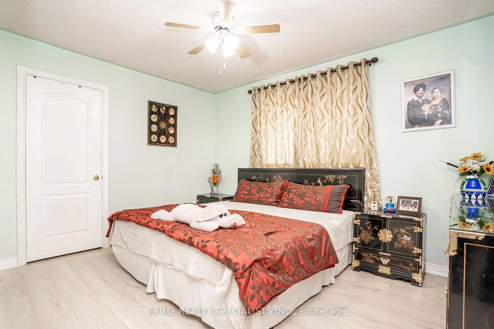 Photo 24 of 52 Deerglen Drive, Brampton, Sandringham-Wellington — HOMEH