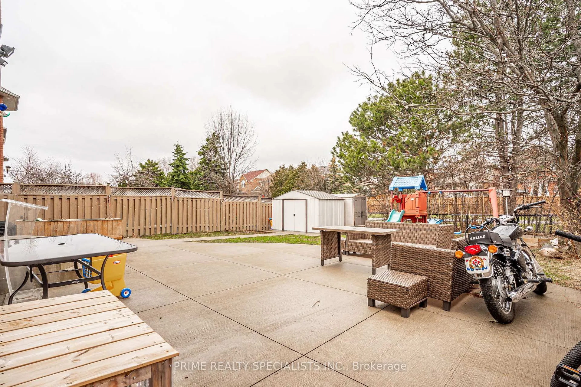 Photo 43 of 52 Deerglen Drive, Brampton, Sandringham-Wellington — HOMEH