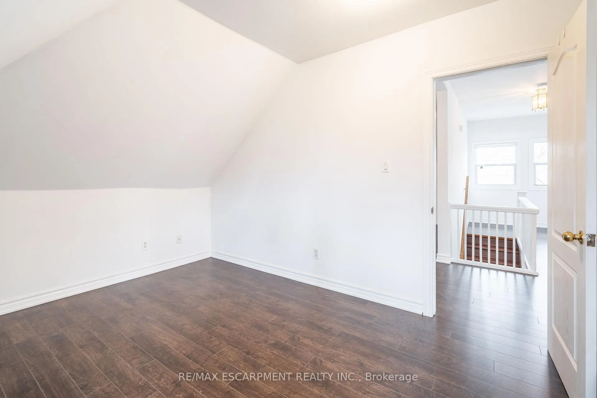 Photo 18 of Unit 3, 80 St. Clair Avenue, Hamilton, Gibson — HOMEH
