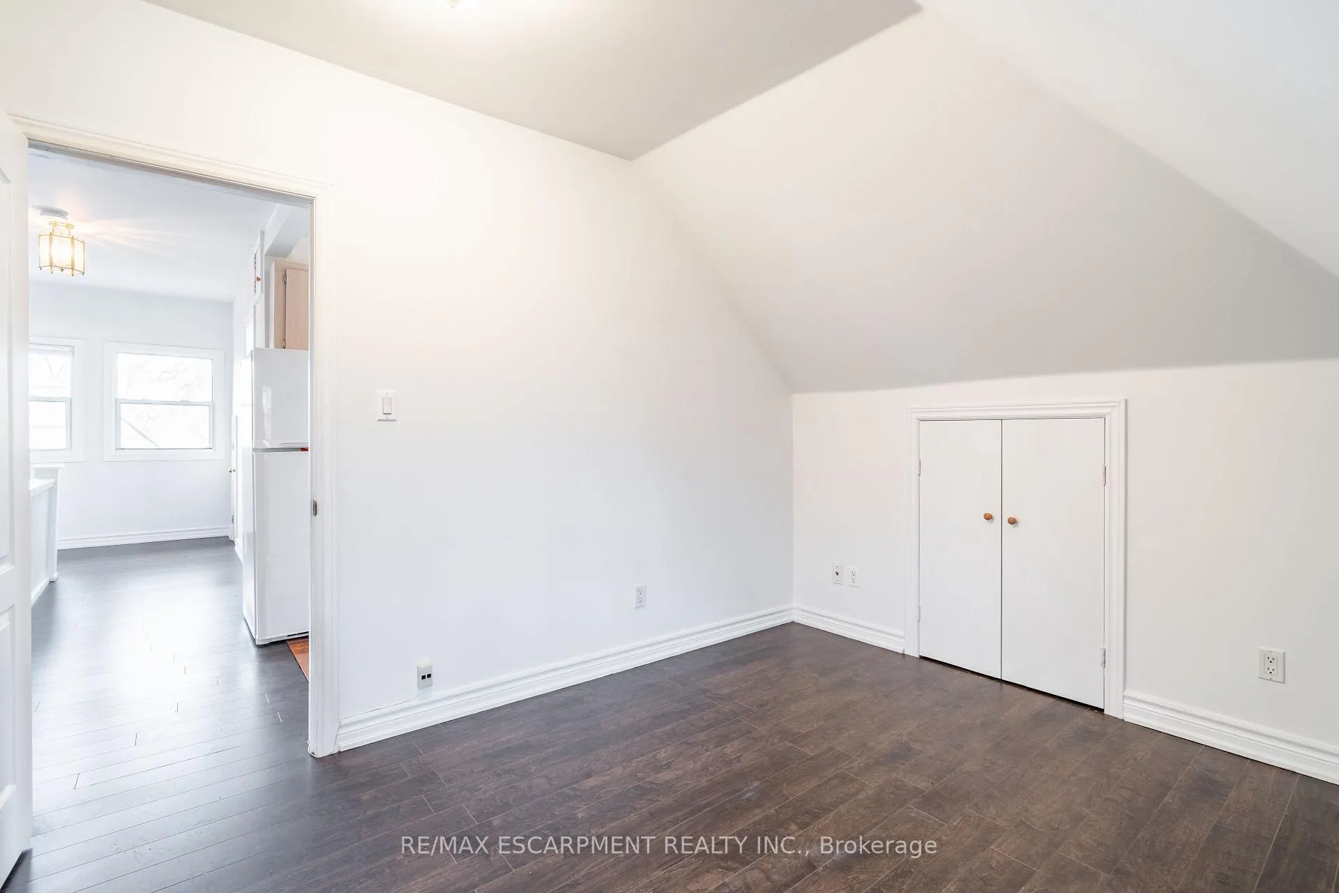 Photo 21 of Unit 3, 80 St. Clair Avenue, Hamilton, Gibson — HOMEH