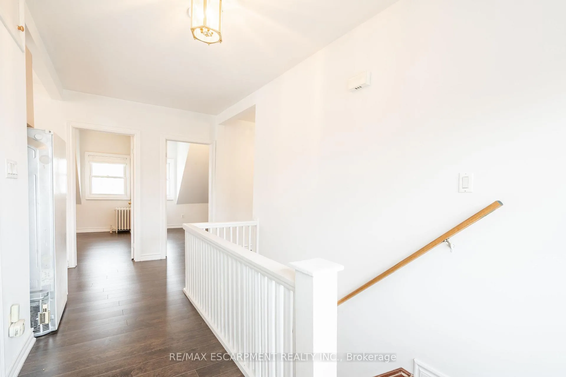 Photo 23 of Unit 3, 80 St. Clair Avenue, Hamilton, Gibson — HOMEH
