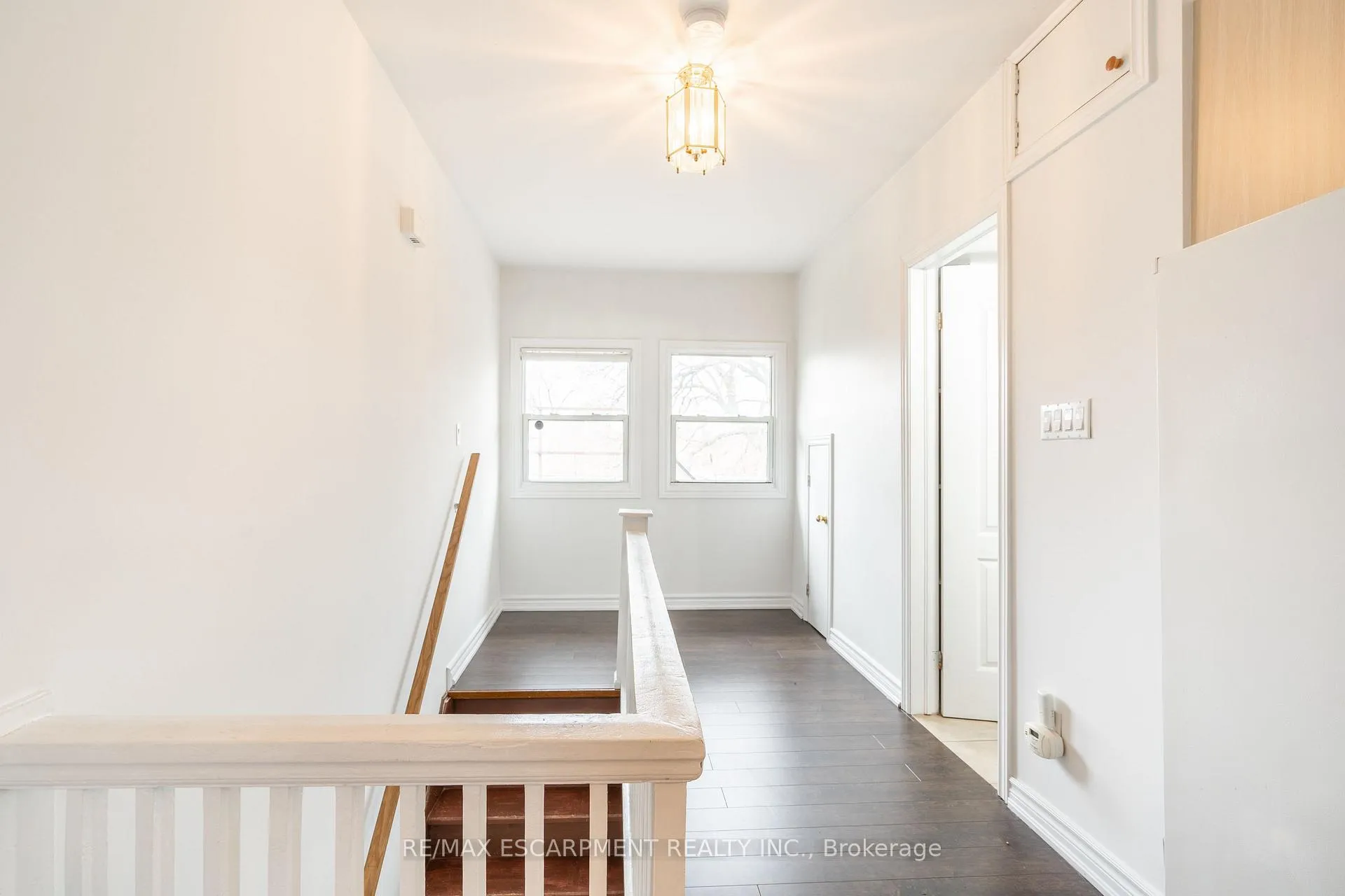 Photo 24 of Unit 3, 80 St. Clair Avenue, Hamilton, Gibson — HOMEH