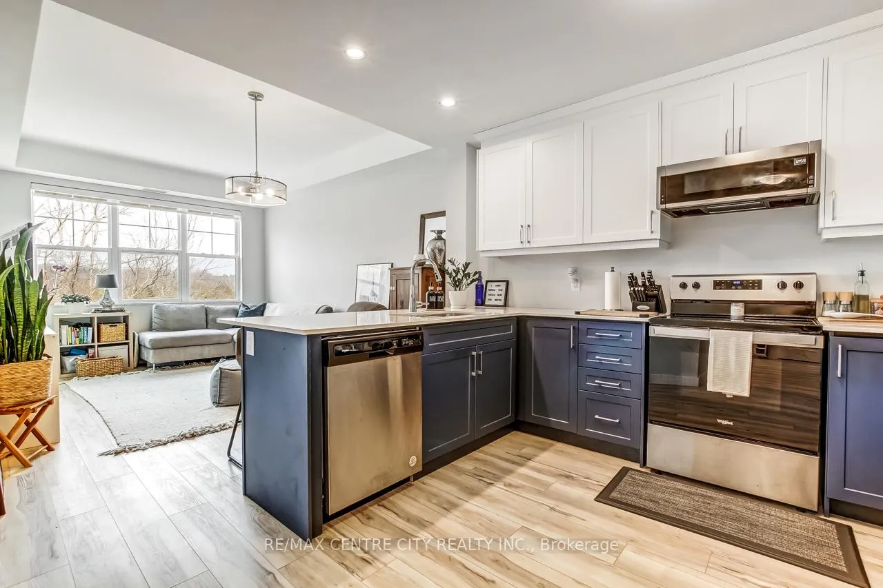 Photo 5 of Unit 405, 100 The Promenade, Central Elgin, Port Stanley — HOMEH