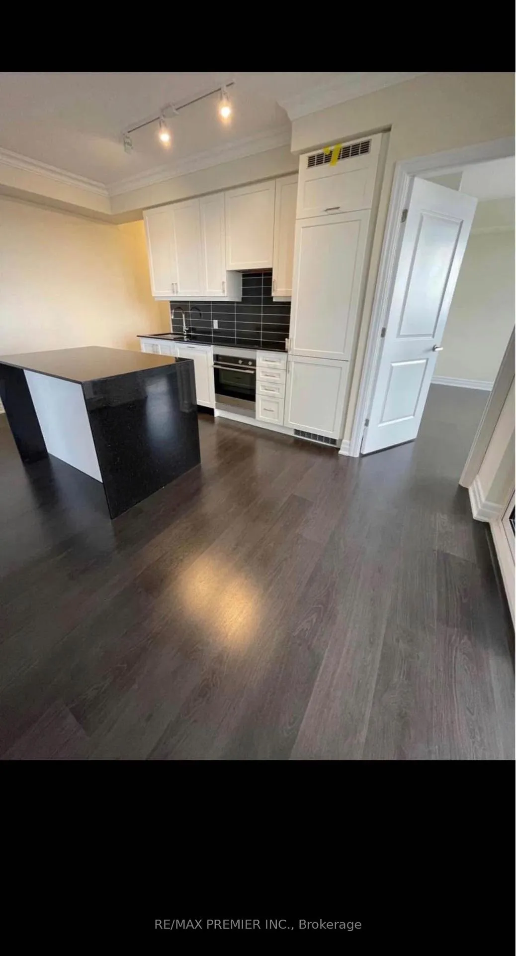 Photo 6 of Unit 1410, 9085 Jane Street, Vaughan, Concord — HOMEH