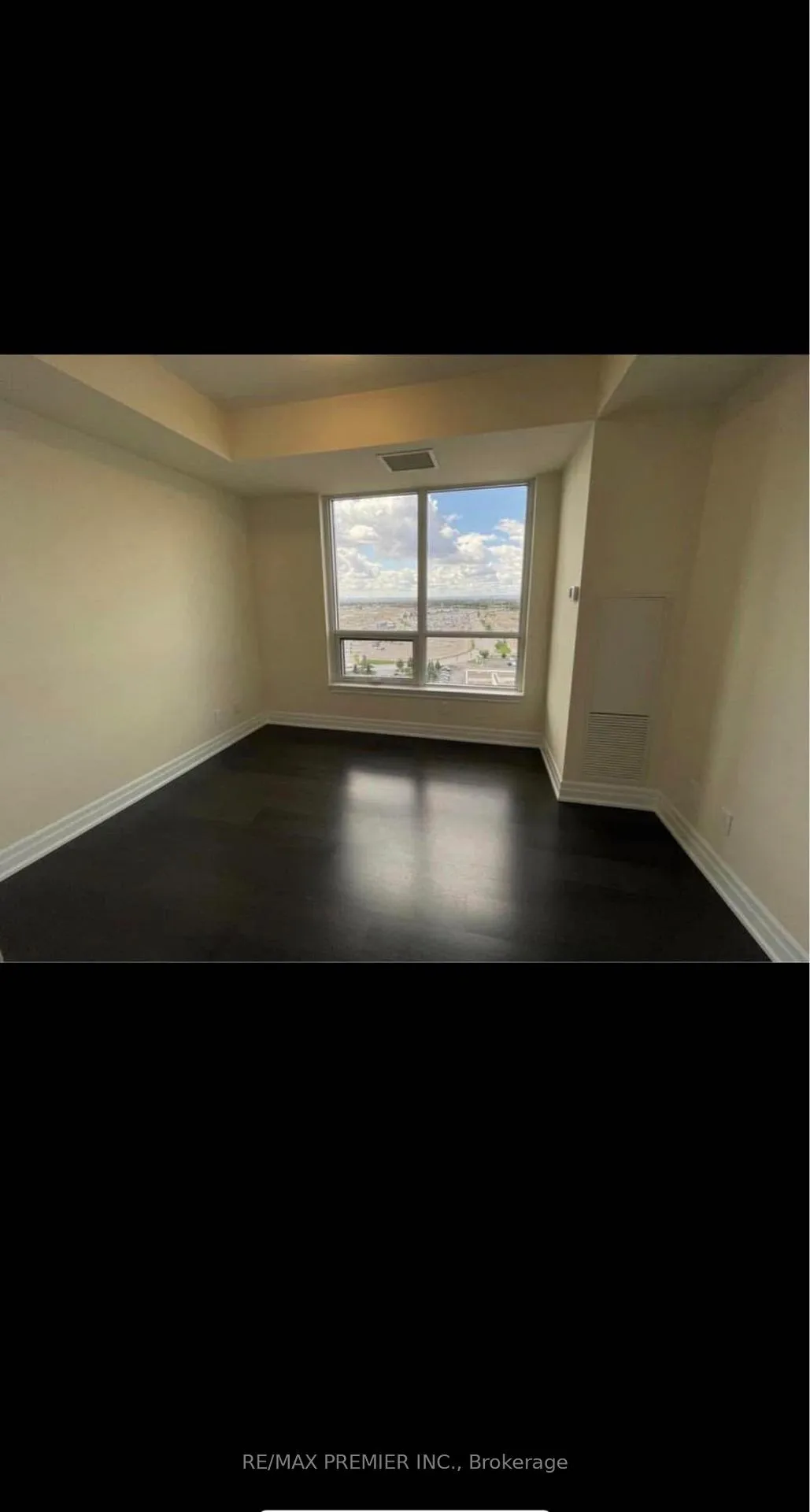 Photo 12 of Unit 1410, 9085 Jane Street, Vaughan, Concord — HOMEH