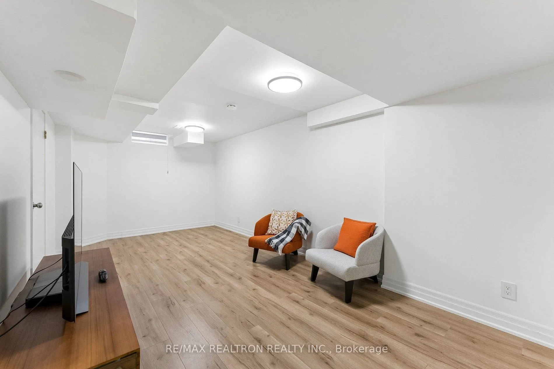 Photo 37 of 15 Mugford Road, Aurora, Bayview Wellington — HOMEH