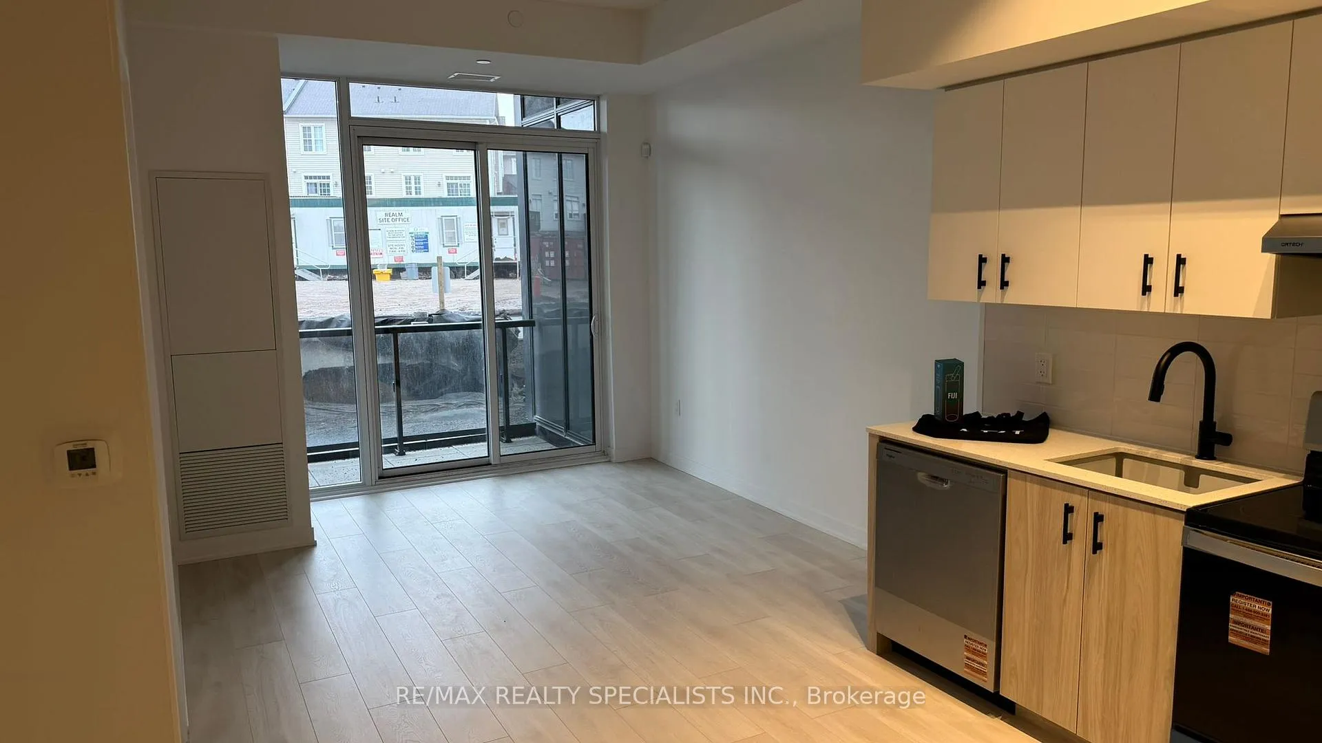 Photo 8 of Unit 105, 4878 Powers Common, Burlington, Alton — HOMEH