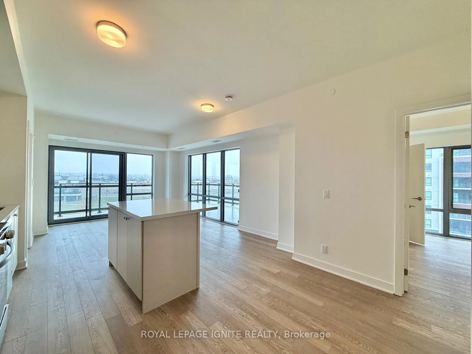 Photo 7 of Unit 507, 51 Clarington Boulevard, Clarington, Bowmanville — HOMEH