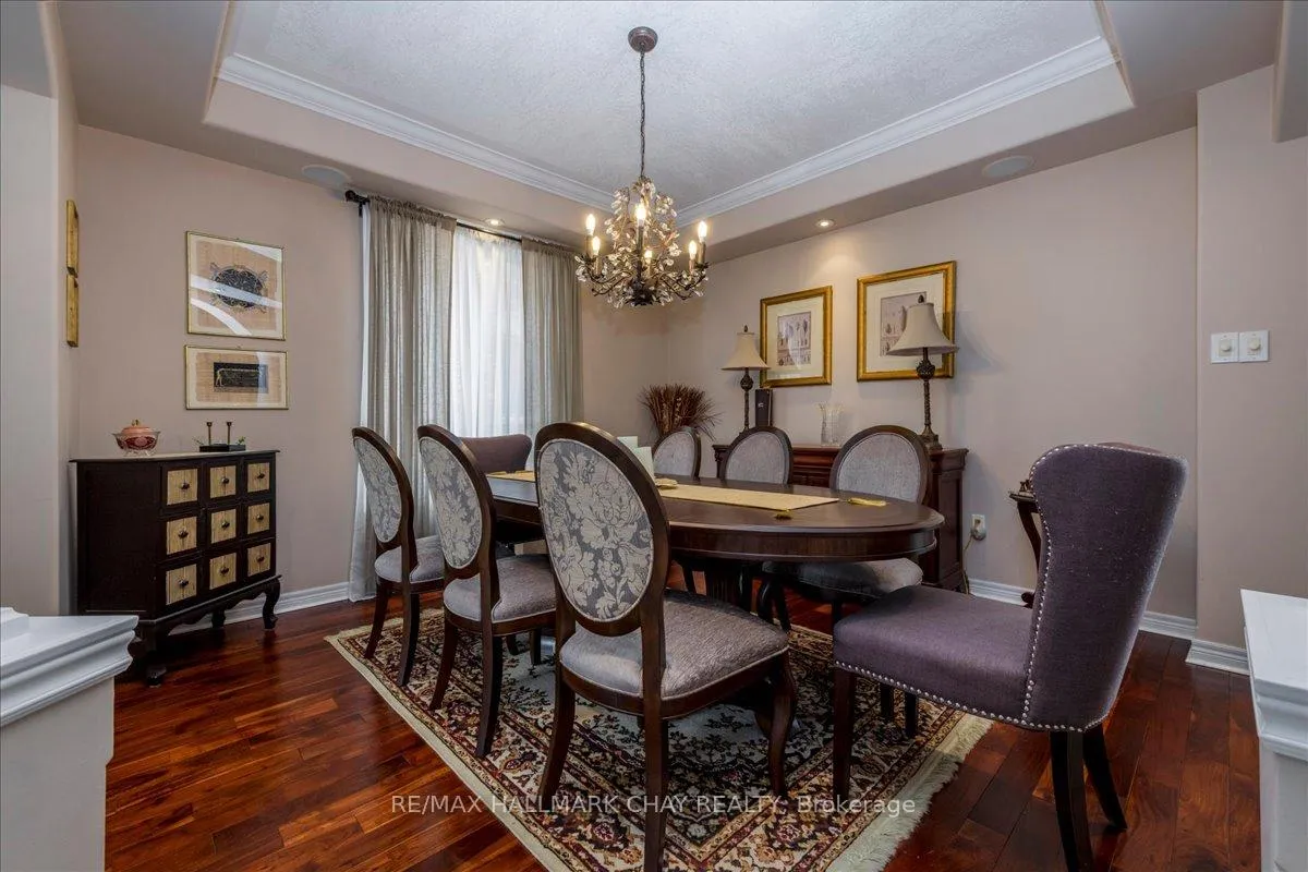 Photo 5 of 30 Birkhall Place N, Barrie, Innis-Shore — HOMEH