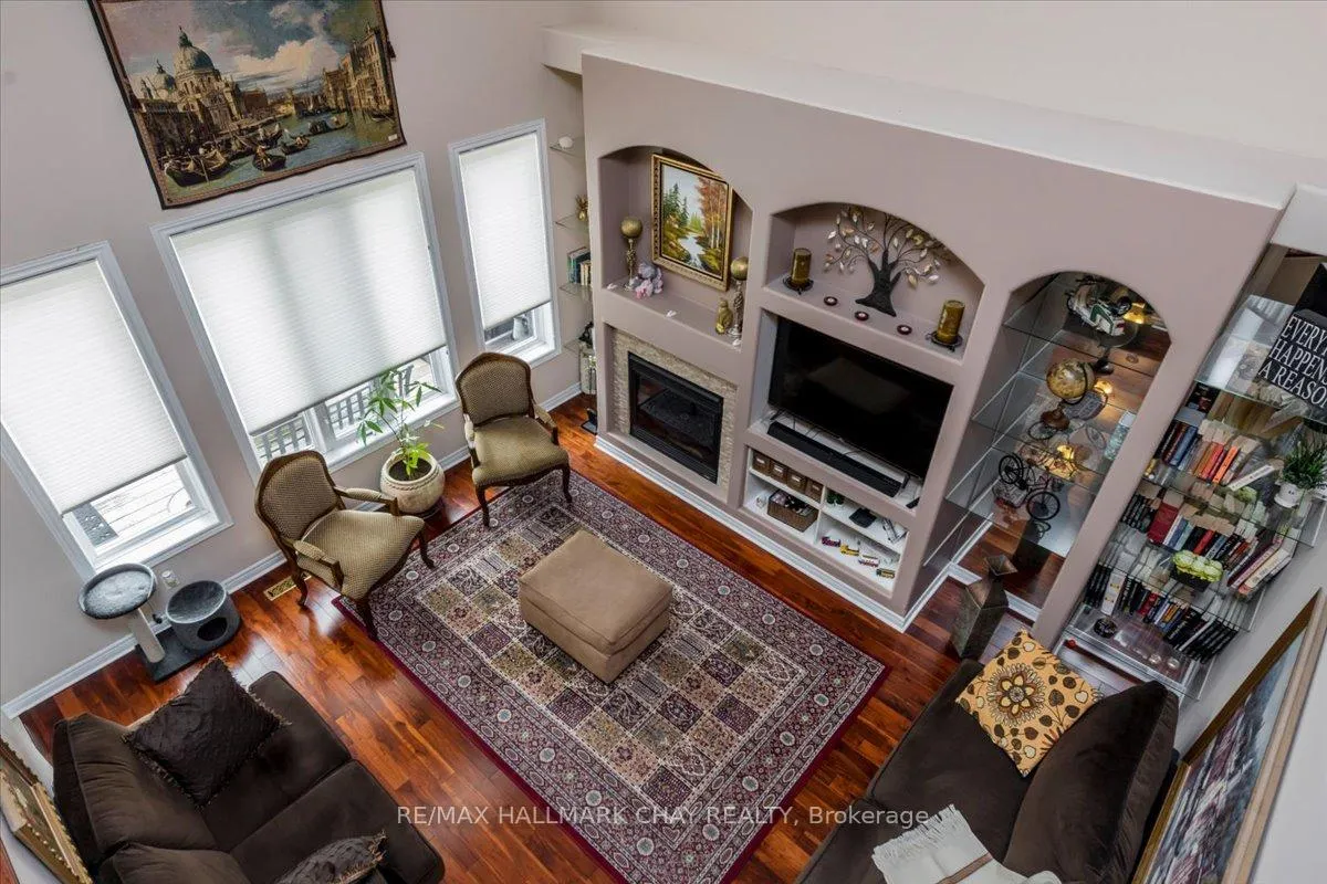 Photo 19 of 30 Birkhall Place N, Barrie, Innis-Shore — HOMEH