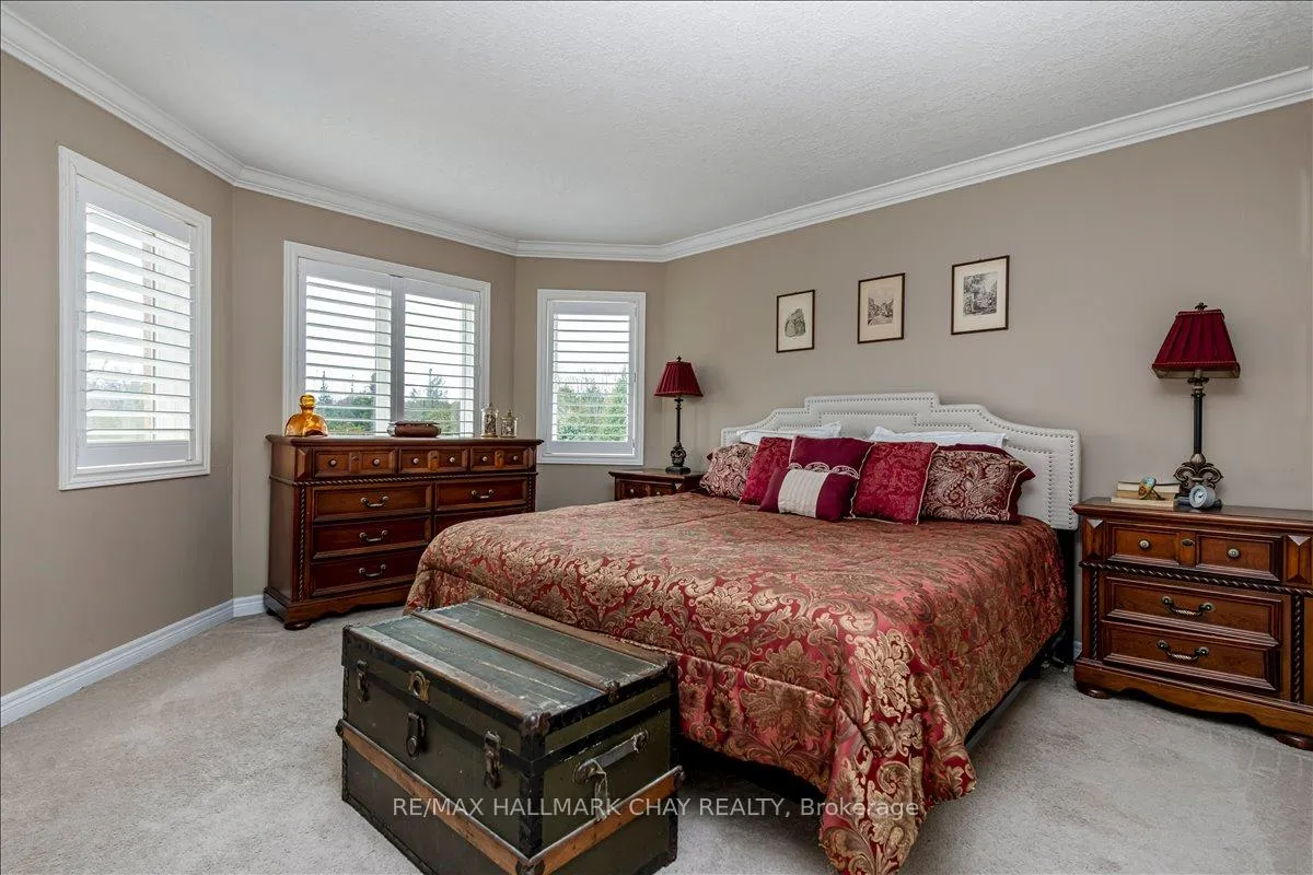 Photo 21 of 30 Birkhall Place N, Barrie, Innis-Shore — HOMEH