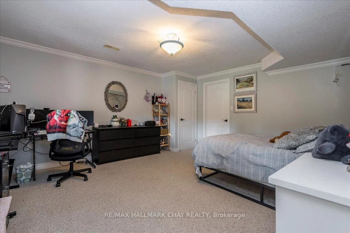 Photo 38 of 30 Birkhall Place N, Barrie, Innis-Shore — HOMEH