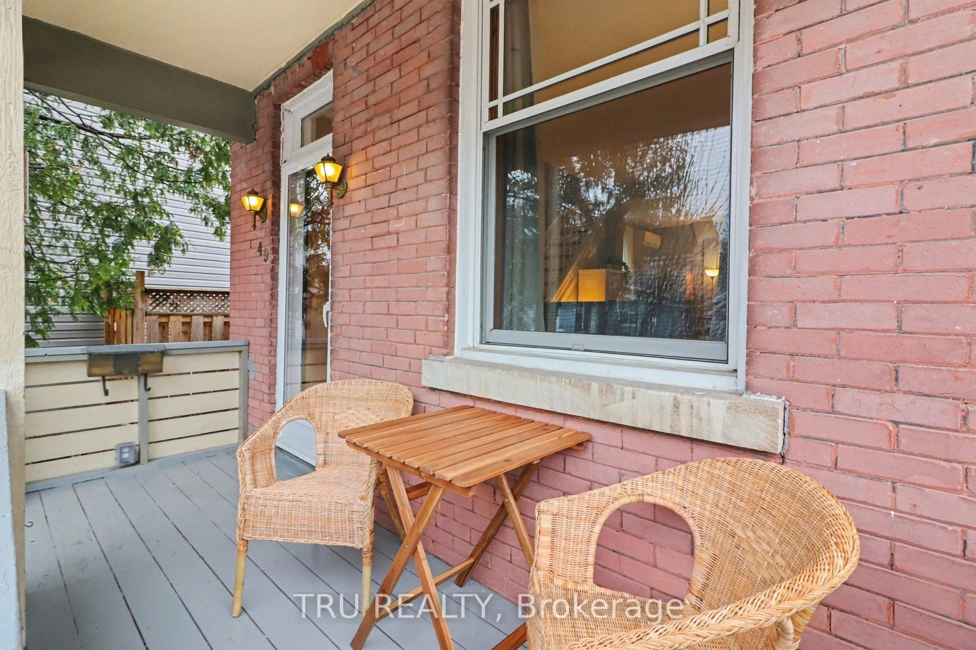 Photo 2 of 49 Newton Street, Ottawa, Glebe — HOMEH