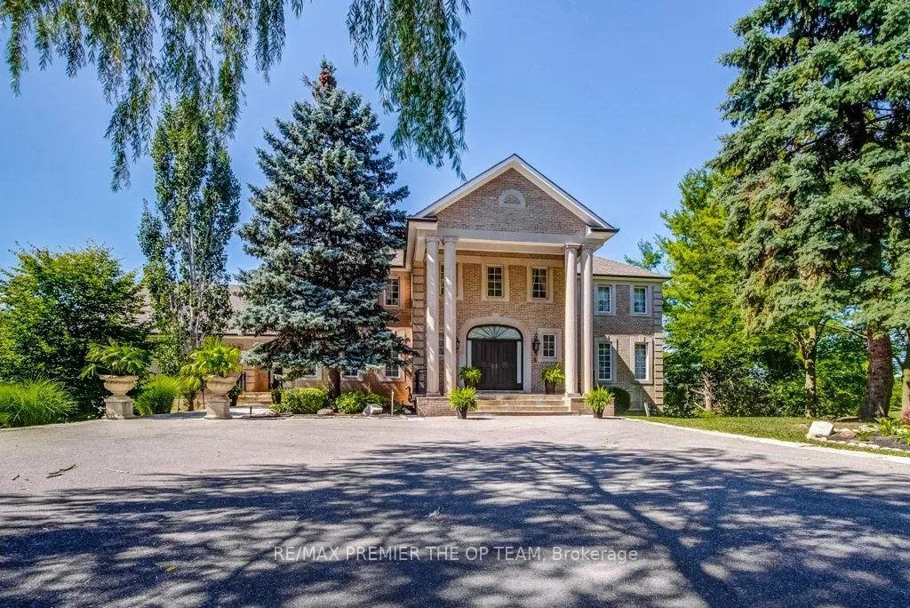Photo 1 of 118 Cowan Drive, Vaughan, East Woodbridge — HOMEH