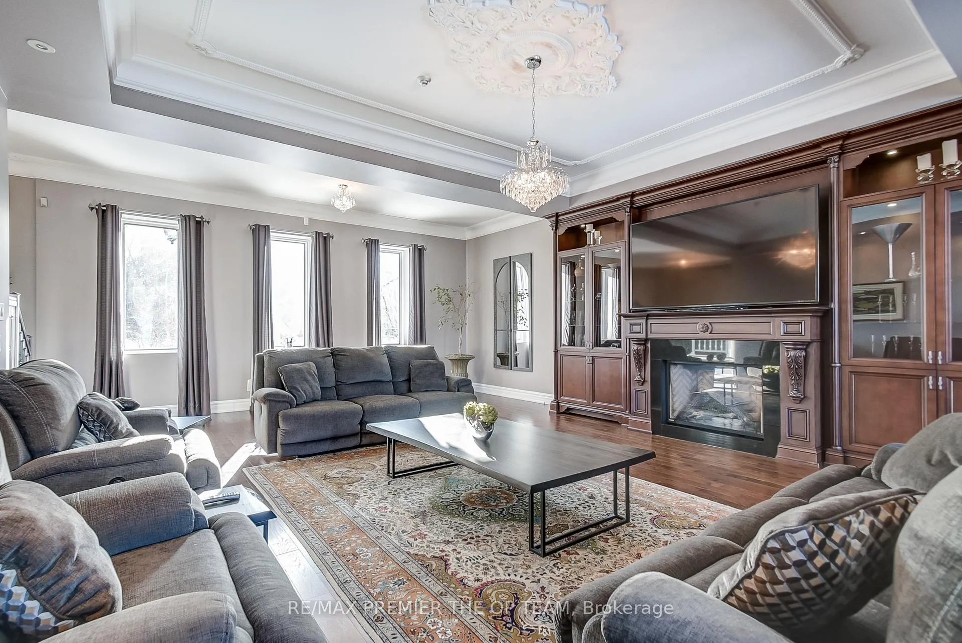 Photo 22 of 118 Cowan Drive, Vaughan, East Woodbridge — HOMEH